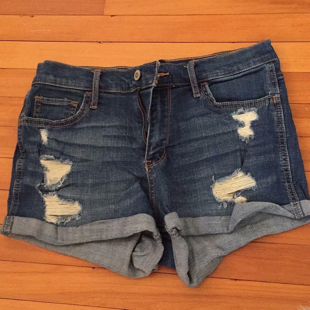 Hollister high rise short- short advanced stretch